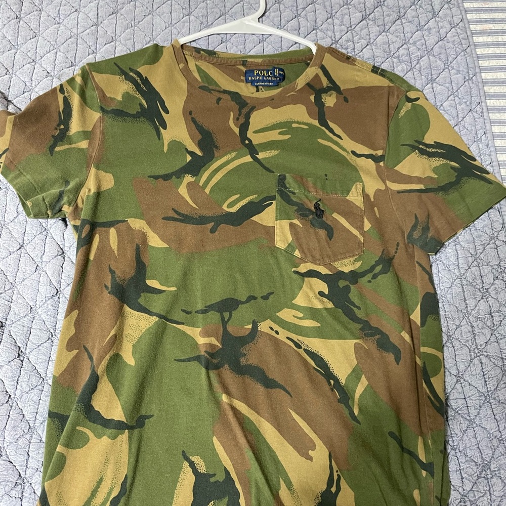 camo polo tee